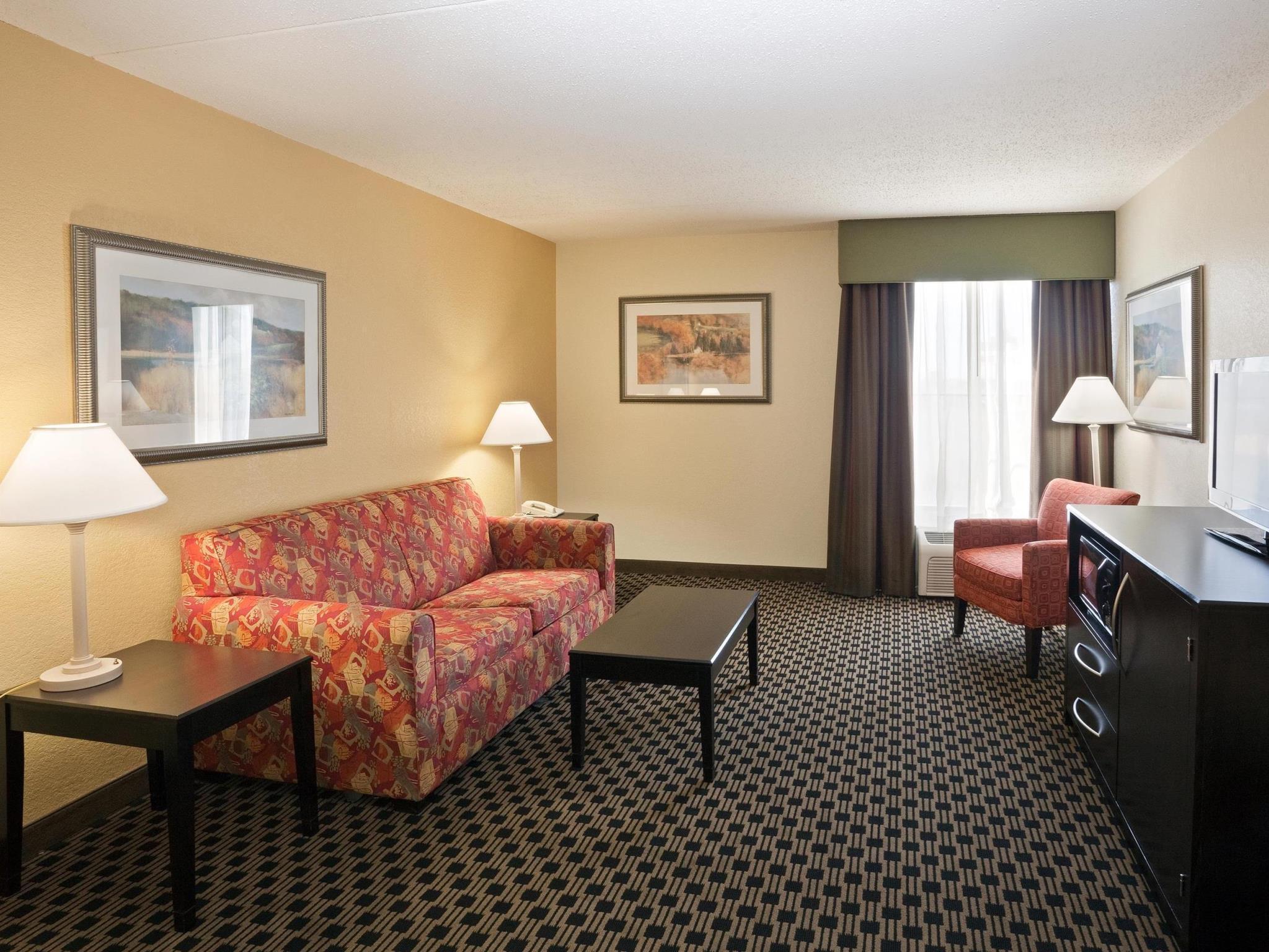 La Quinta By Wyndham Salina Hotel Exterior photo